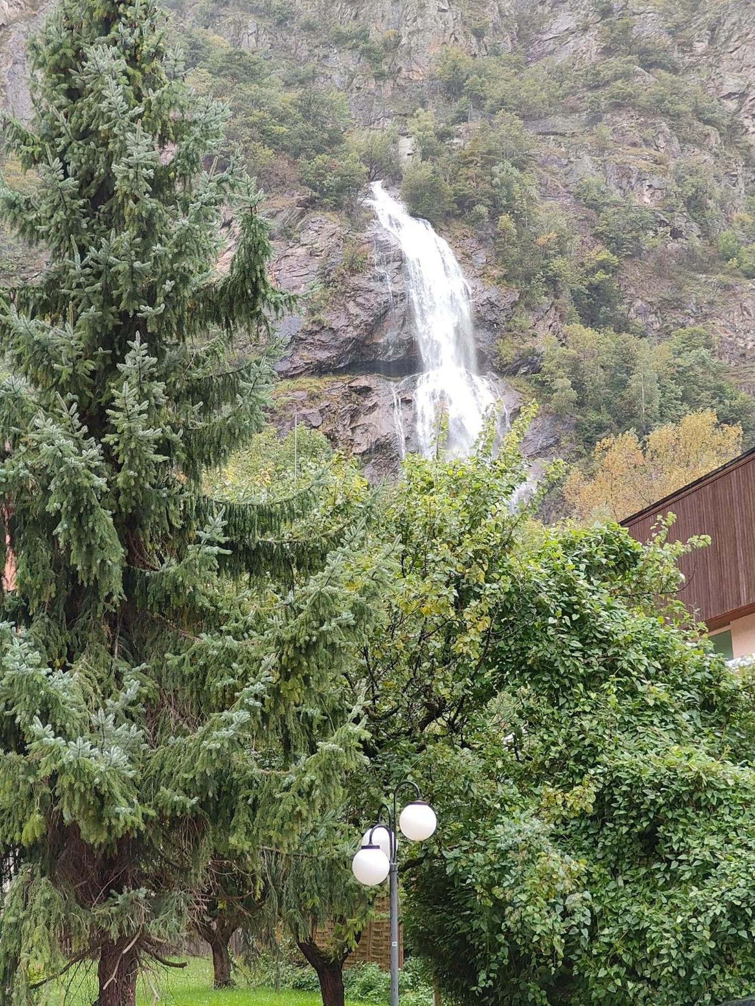 La Cascade Hotell Vernayaz Exteriör bild